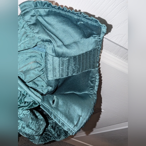 Soft Surroundings Vanetta Velvet Top - Picture 11 of 11